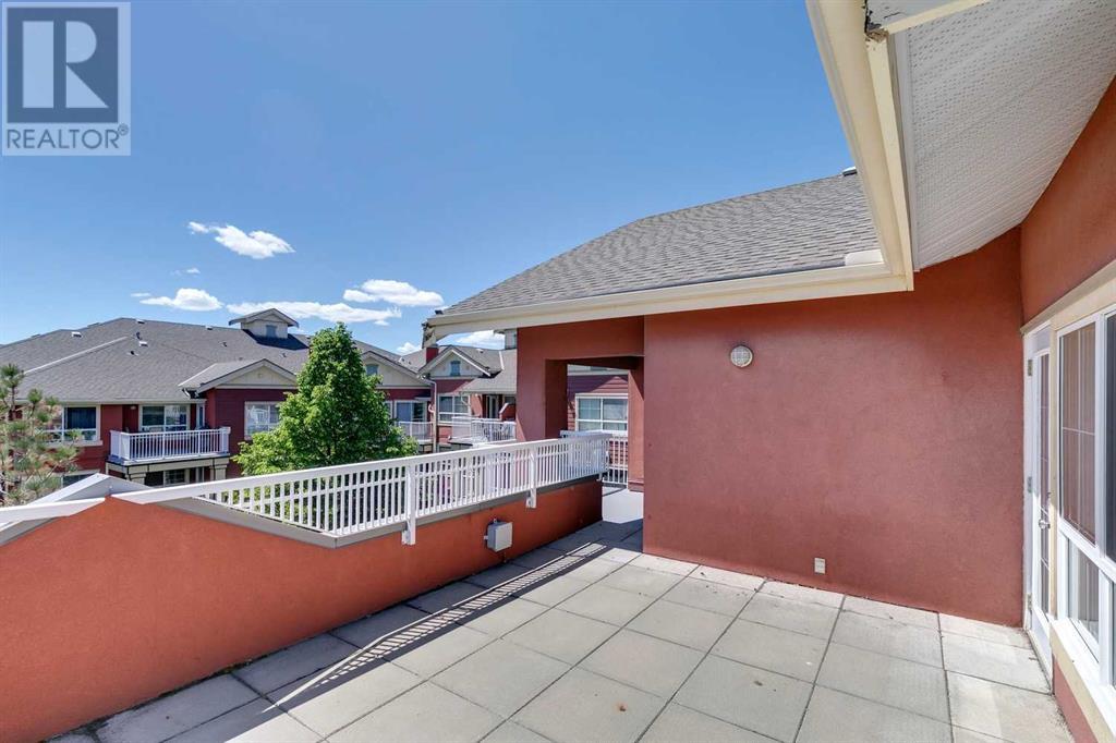 Single Family House for Sale in   Richard Place SW Lincoln Park Calgary 
