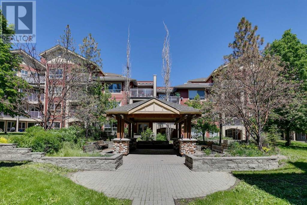 Single Family House for Sale in   Richard Place SW Lincoln Park Calgary 