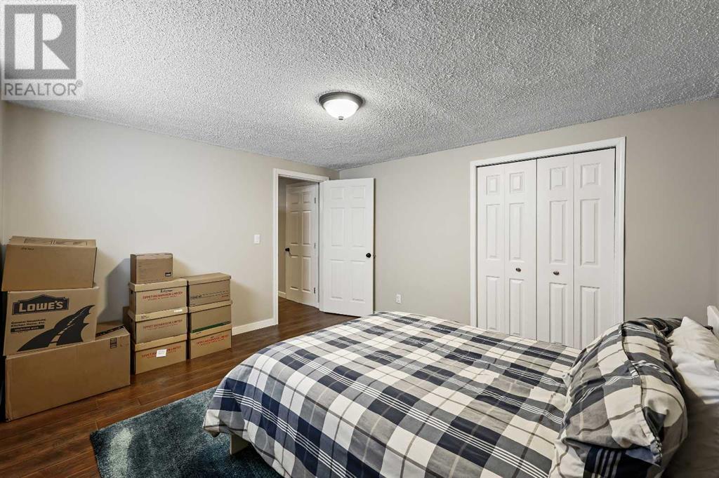 Single Family House Bungalow for Sale in  Dalrymple Crescent NW Dalhousie Calgary 