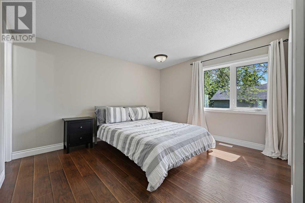 Single Family House Bungalow for Sale in  Dalrymple Crescent NW Dalhousie Calgary 