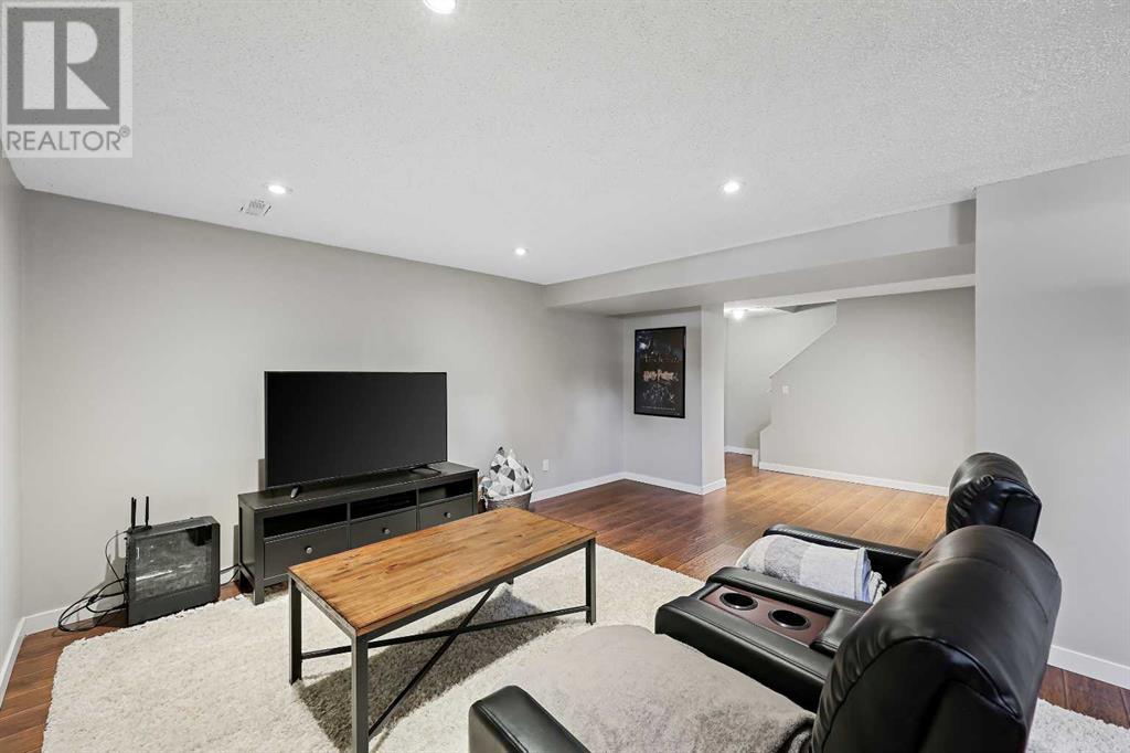 Single Family House Bungalow for Sale in  Dalrymple Crescent NW Dalhousie Calgary 