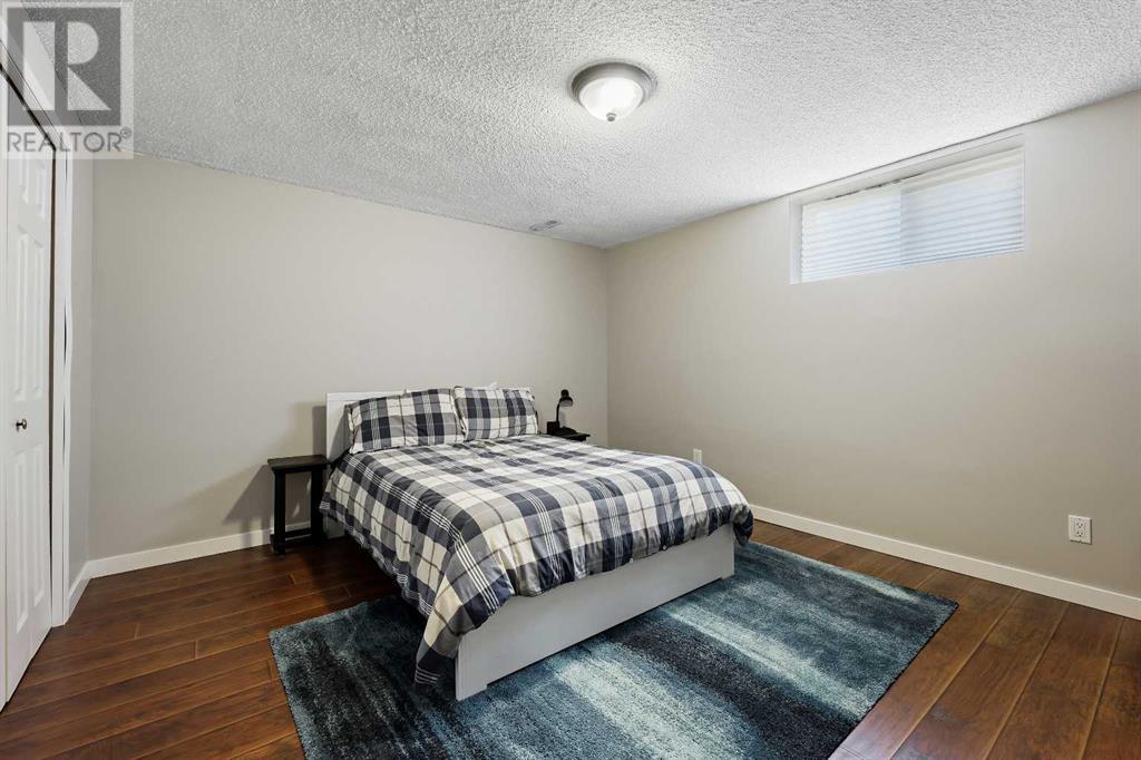 Single Family House Bungalow for Sale in  Dalrymple Crescent NW Dalhousie Calgary 