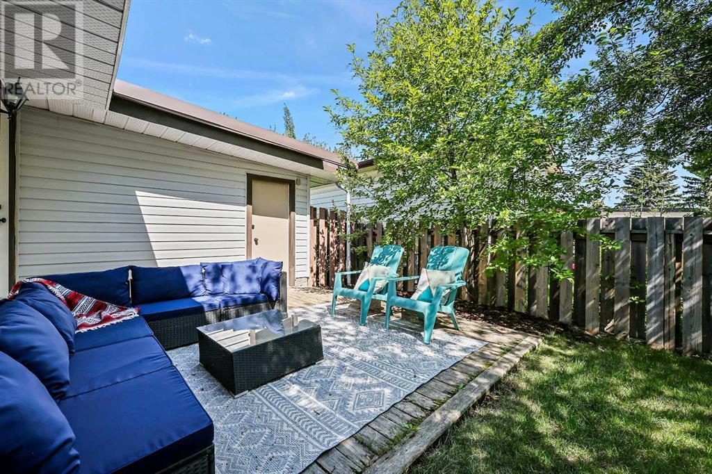 Single Family House Bungalow for Sale in  Dalrymple Crescent NW Dalhousie Calgary 