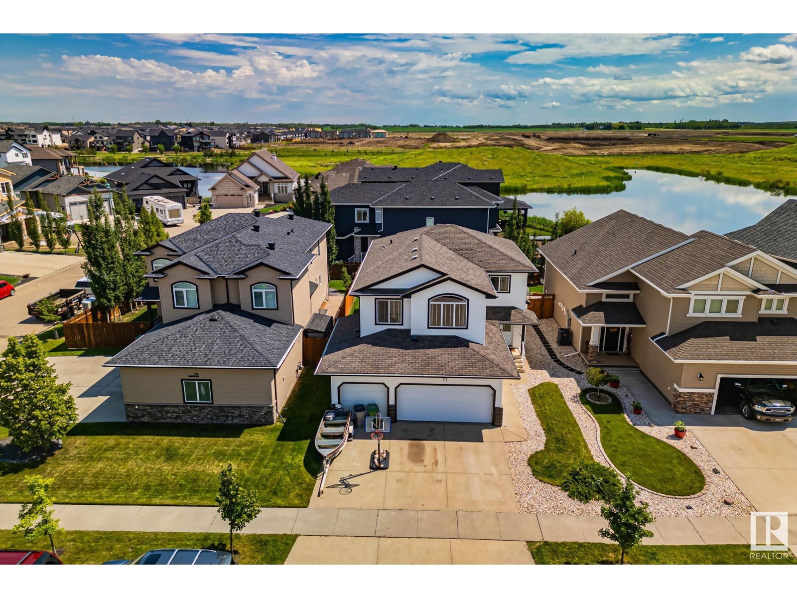 Photo 2 of 77 Lakewood Bv, Beaumont AB