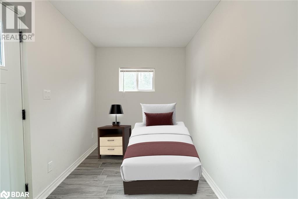 Photo 9 of 12 Doan Avenue, Tiny ON