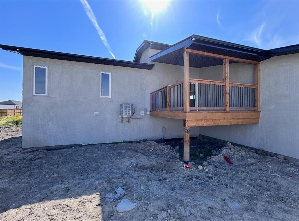 Photo 23 of 31 Parkside Crescent, Mitchell MB