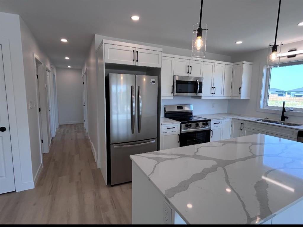Photo 8 of 31 Parkside Crescent, Mitchell MB