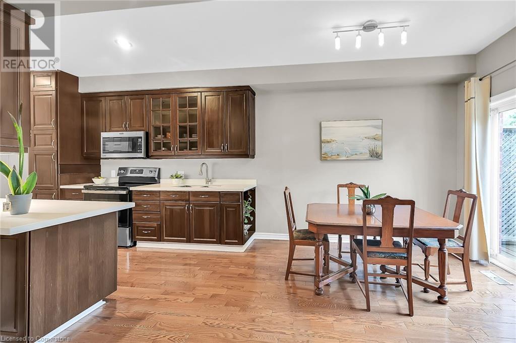 Photo 21 of 300 Ravineview Way Unit 41, Oakville ON