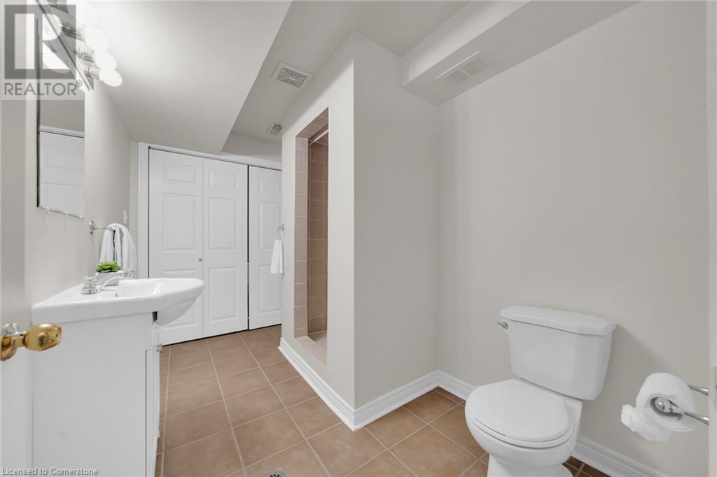 Photo 18 of 300 Ravineview Way Unit 41, Oakville ON