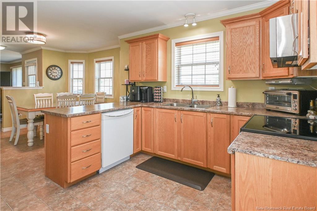 Photo 7 of 158 3 E Rue Street, Shippagan NB
