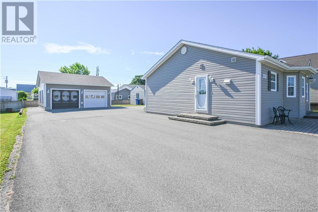 Photo 5 of 158 3 E Rue Street, Shippagan NB