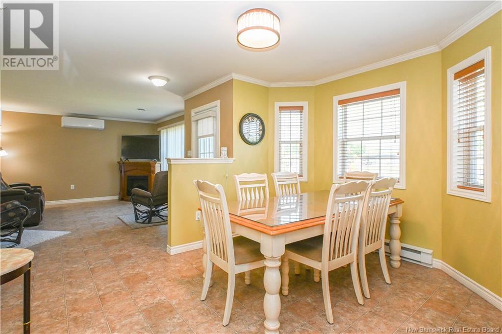 Photo 9 of 158 3 E Rue Street, Shippagan NB