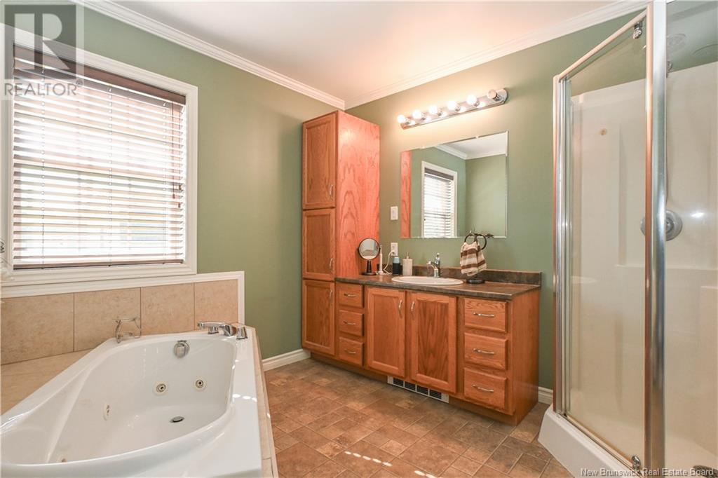 Photo 16 of 158 3 E Rue Street, Shippagan NB