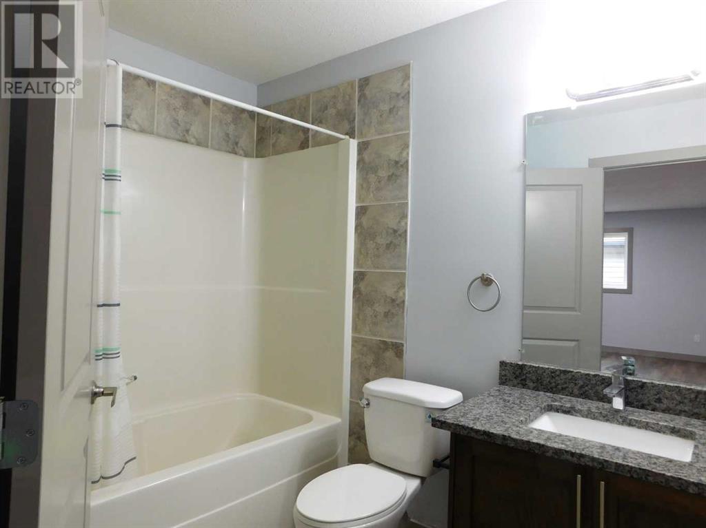 Photo 18 of 7017 50 Avenue, Camrose AB