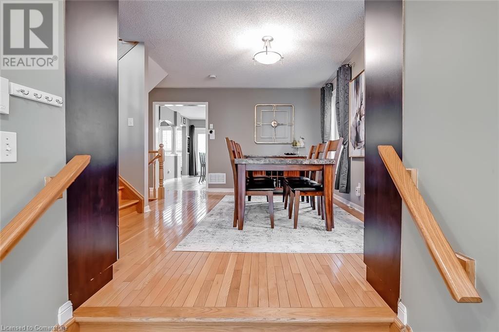 Photo 6 of 5586 Churchill Meadows Boulevard, Mississauga ON