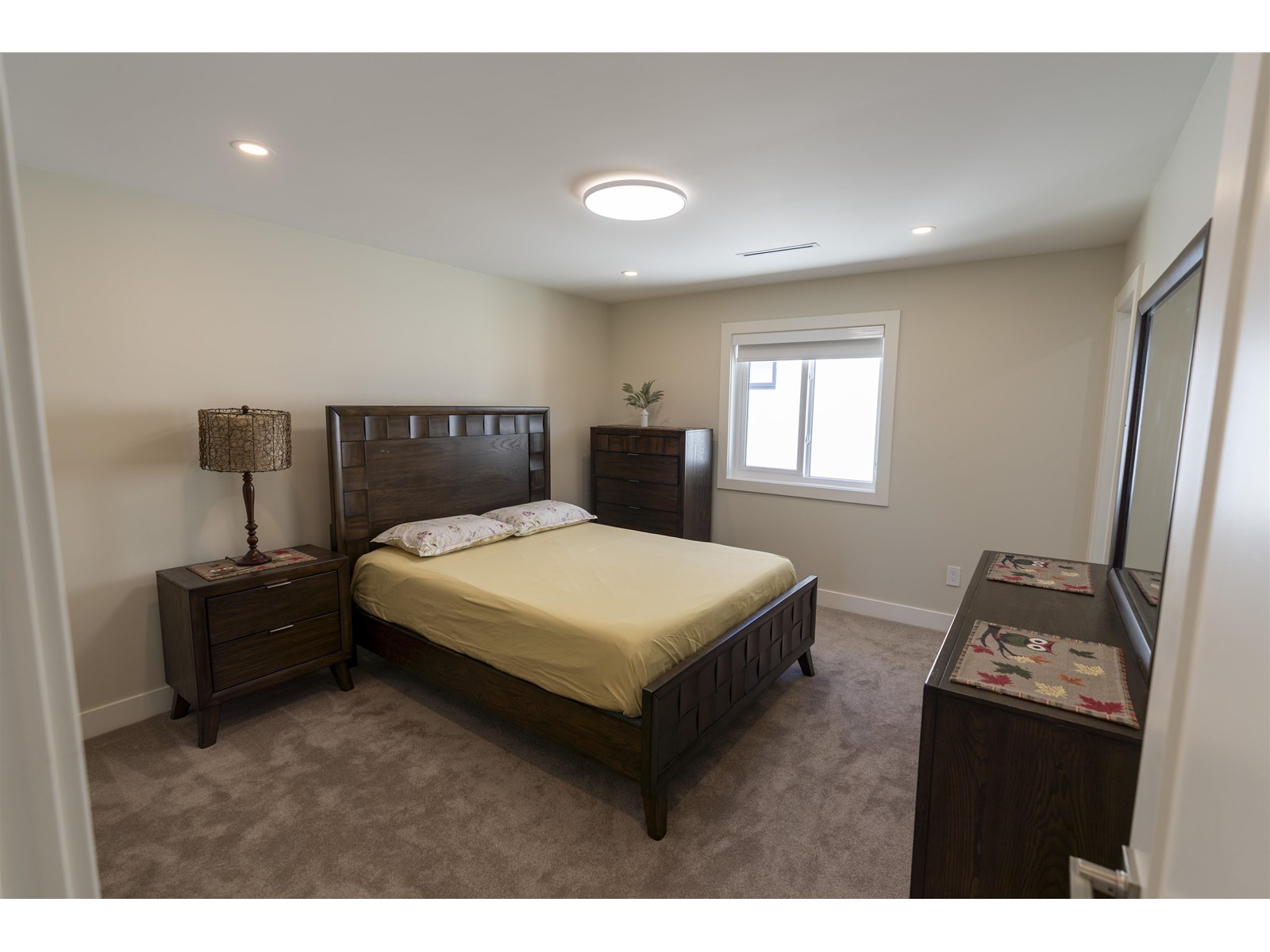 Photo 12 of 937 160 B Street, Surrey BC