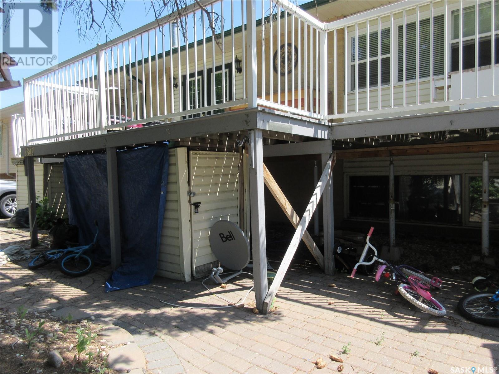 Photo 2 of 1345 Lacon Street, Regina SK