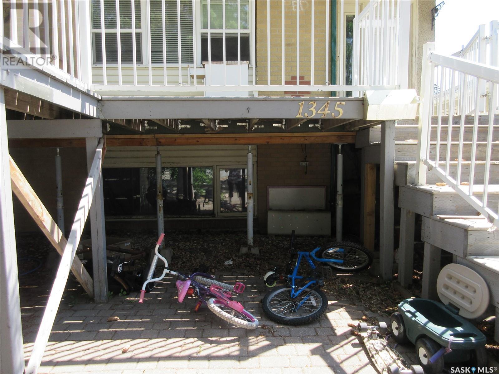 Photo 9 of 1345 Lacon Street, Regina SK
