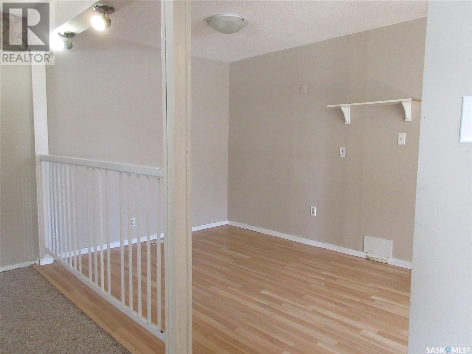 Photo 3 of 1345 Lacon Street, Regina SK
