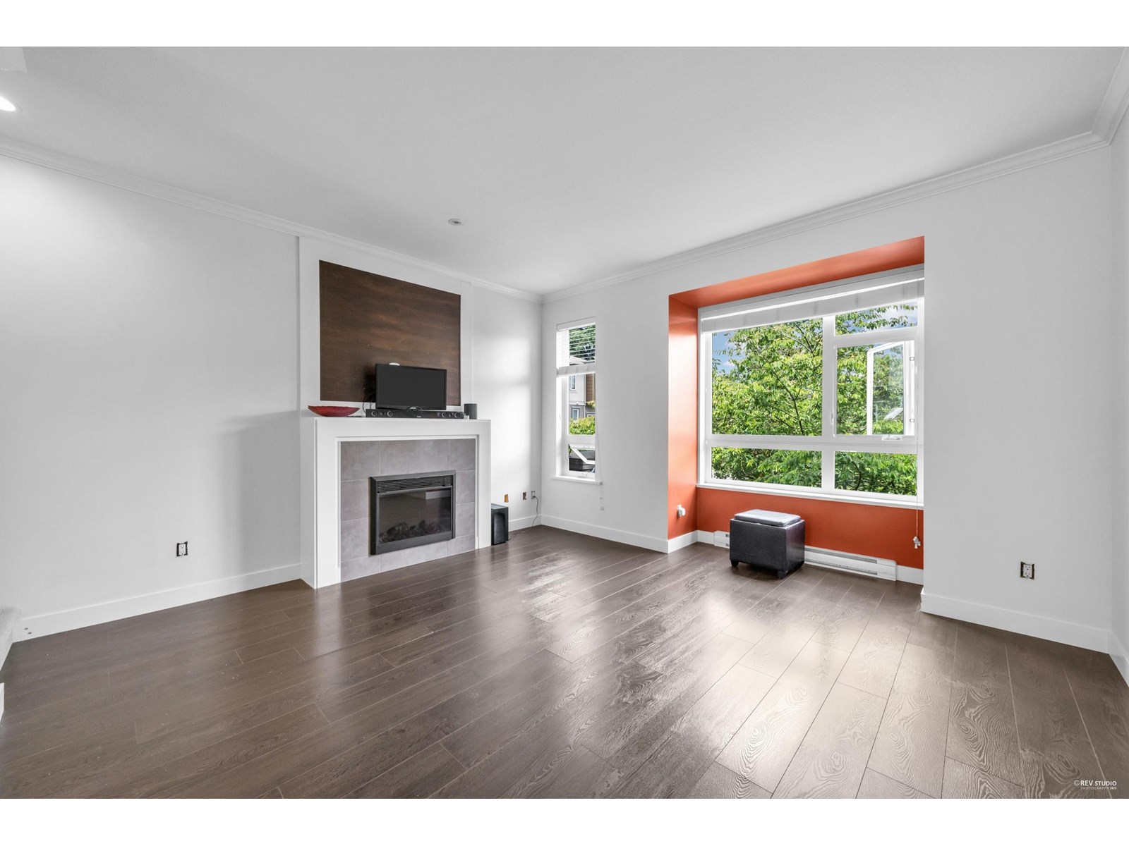 Photo 4 of 106 5888 144 Street, Surrey BC