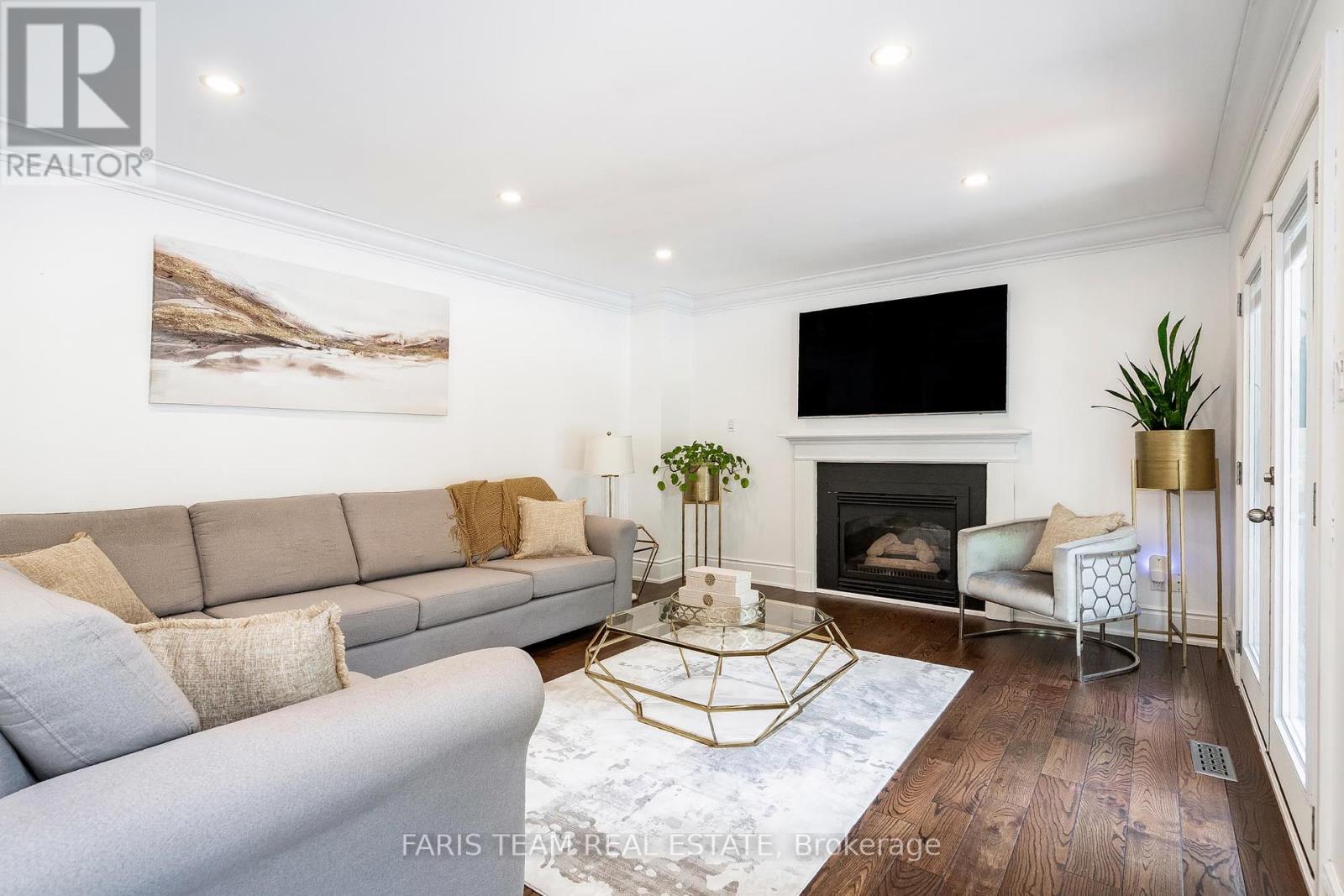 Photo 13 of 6 Alana Drive, Springwater ON
