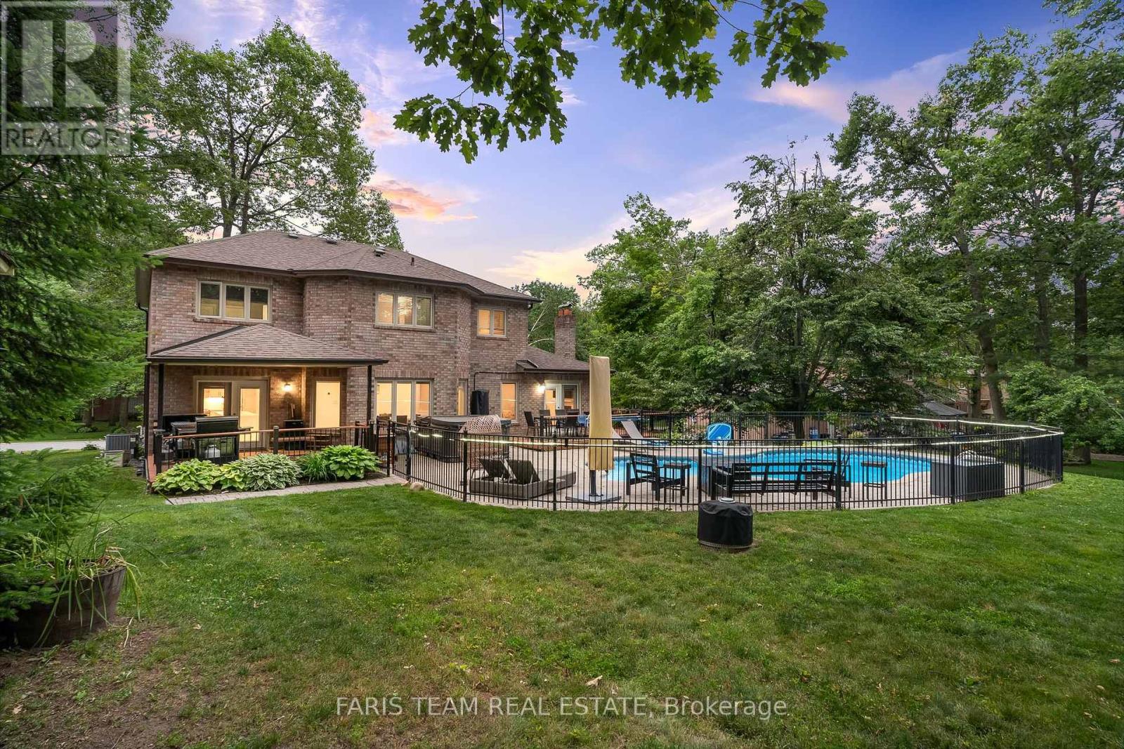 Photo 35 of 6 Alana Drive, Springwater ON