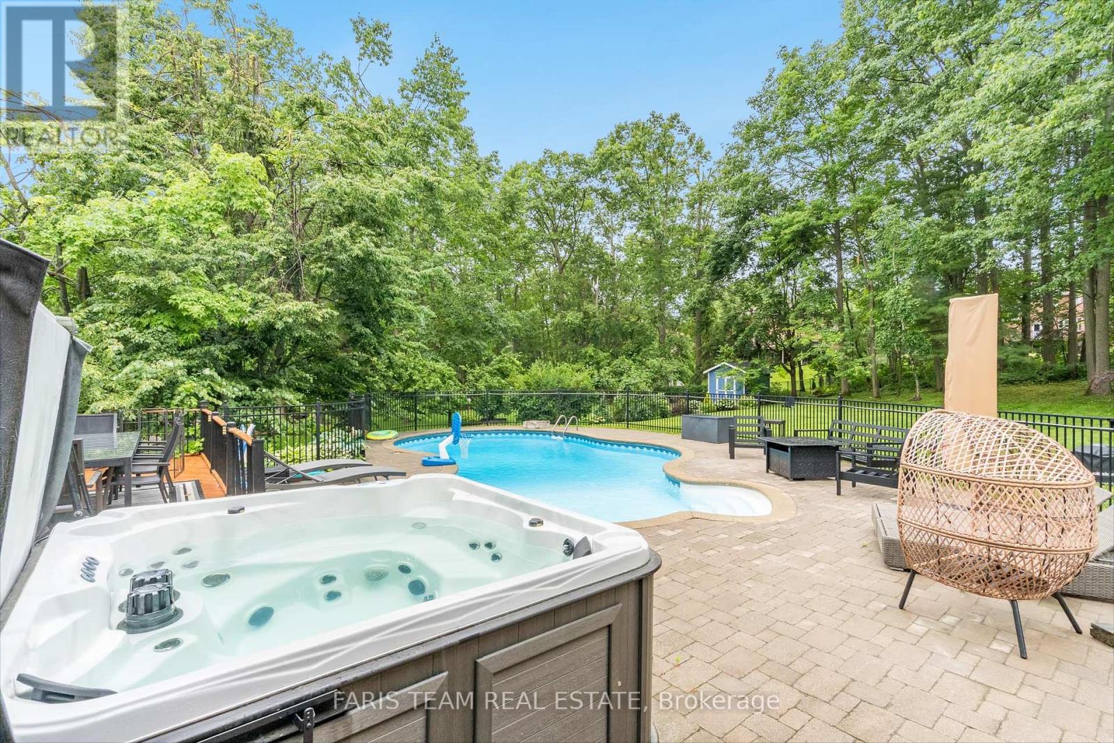 Photo 7 of 6 Alana Drive, Springwater ON