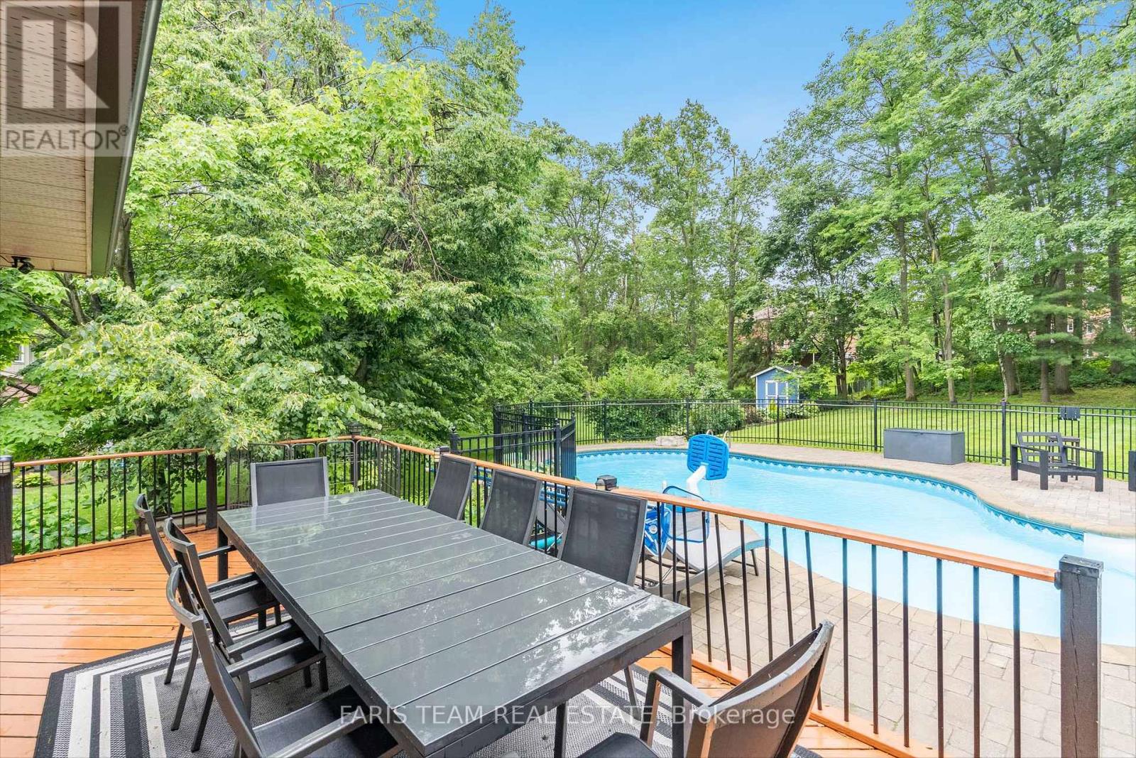 Photo 21 of 6 Alana Drive, Springwater ON