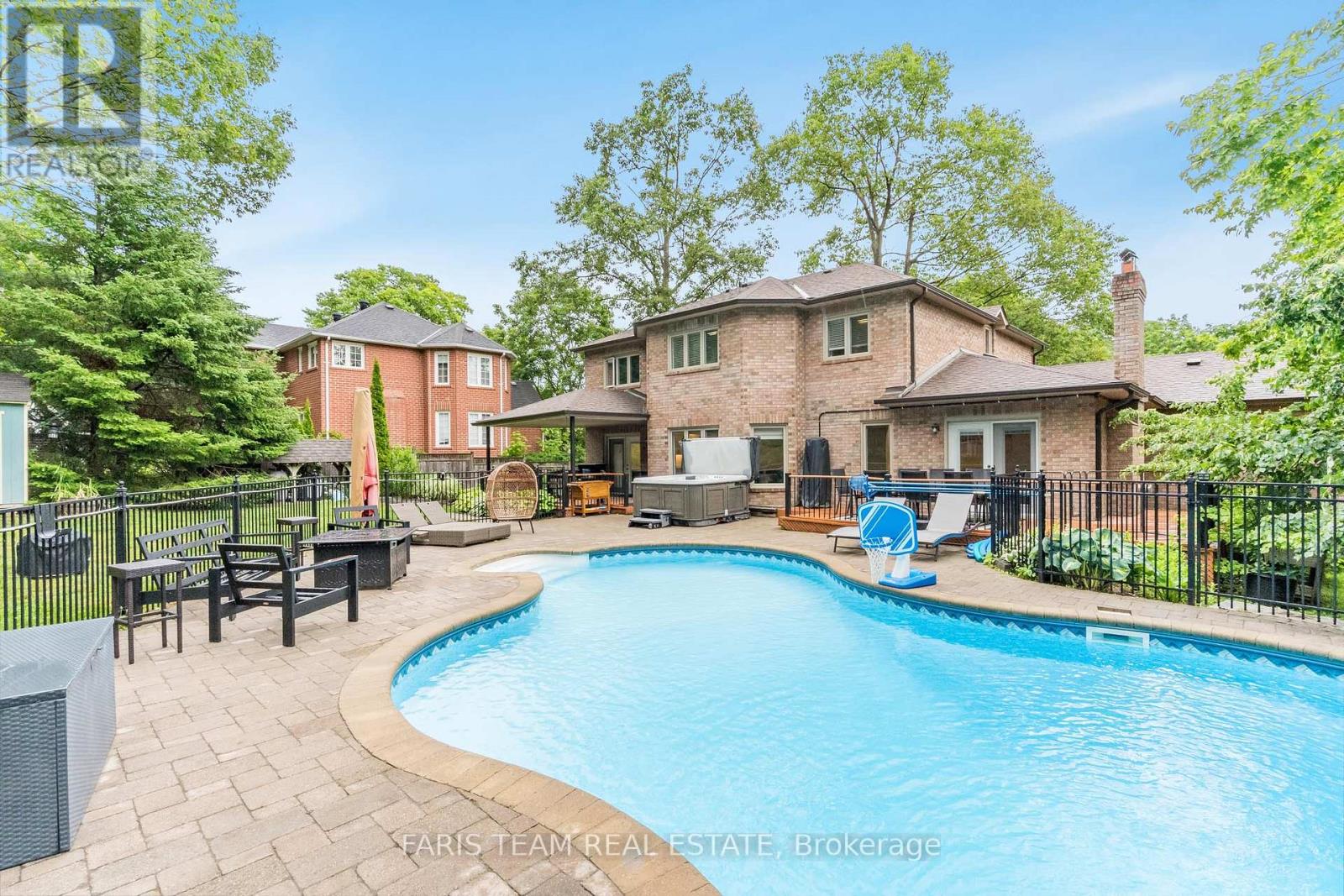Photo 37 of 6 Alana Drive, Springwater ON
