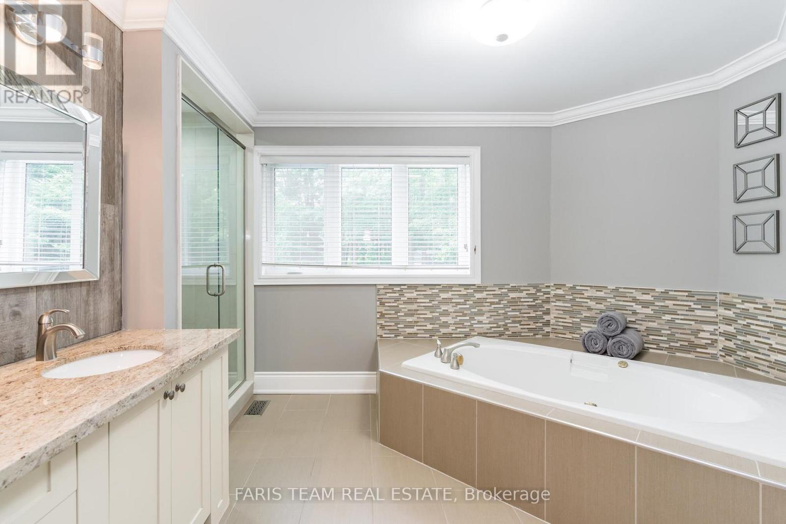 Photo 10 of 6 Alana Drive, Springwater ON