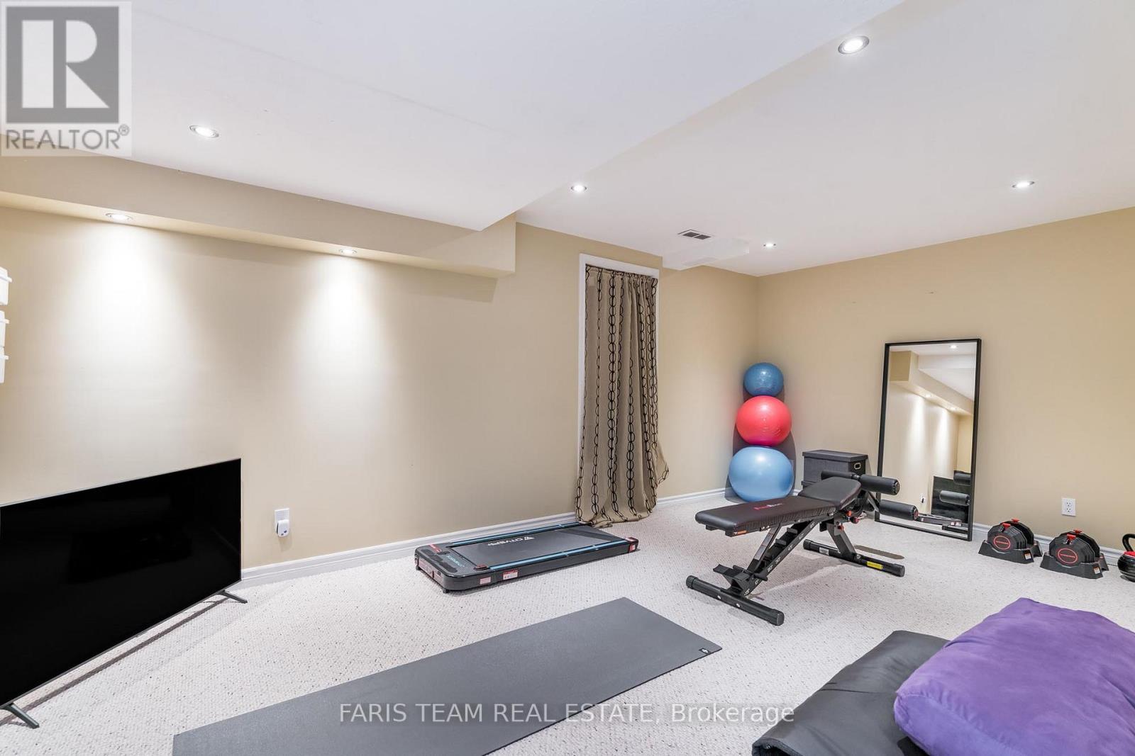 Photo 33 of 6 Alana Drive, Springwater ON