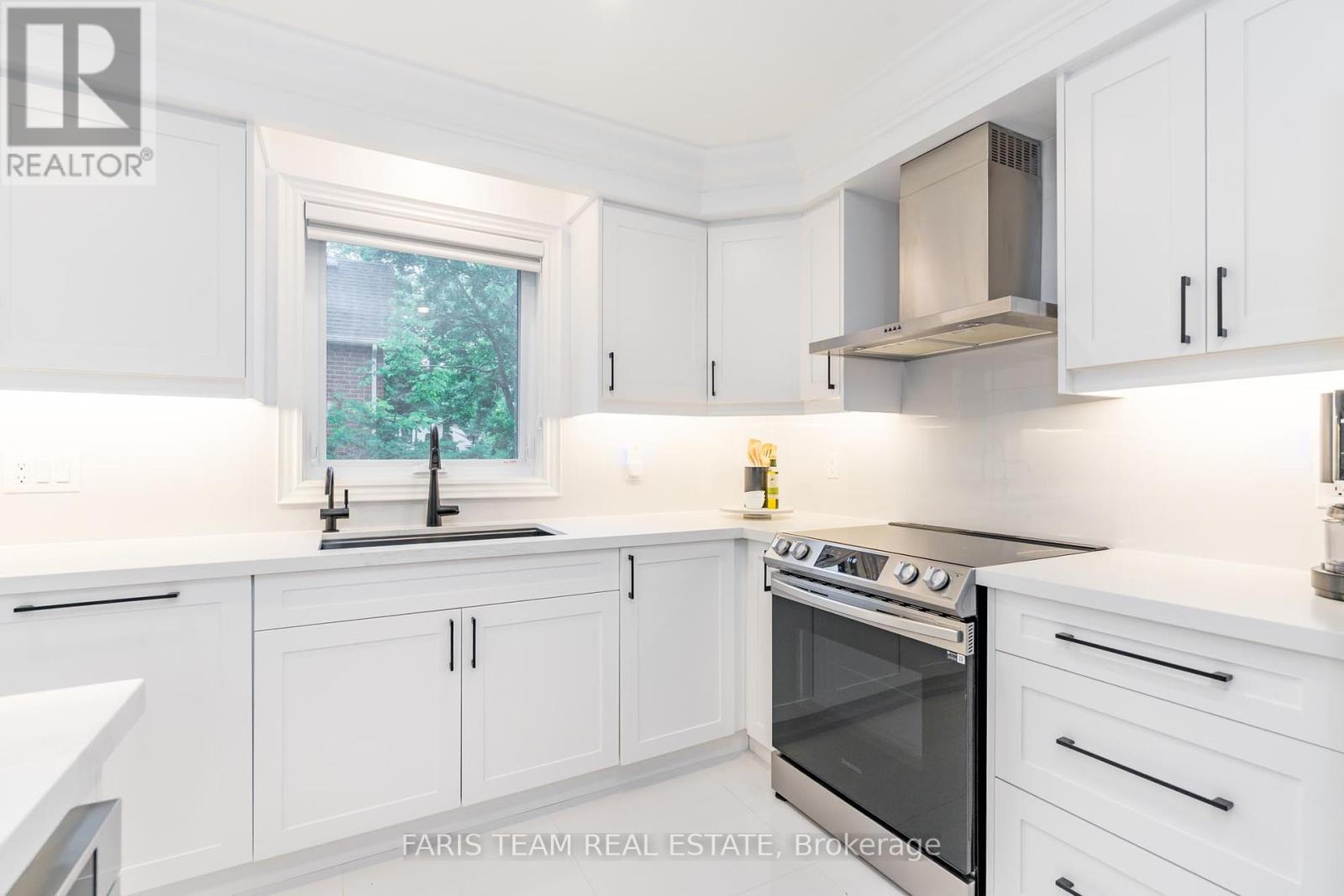 Photo 17 of 6 Alana Drive, Springwater ON