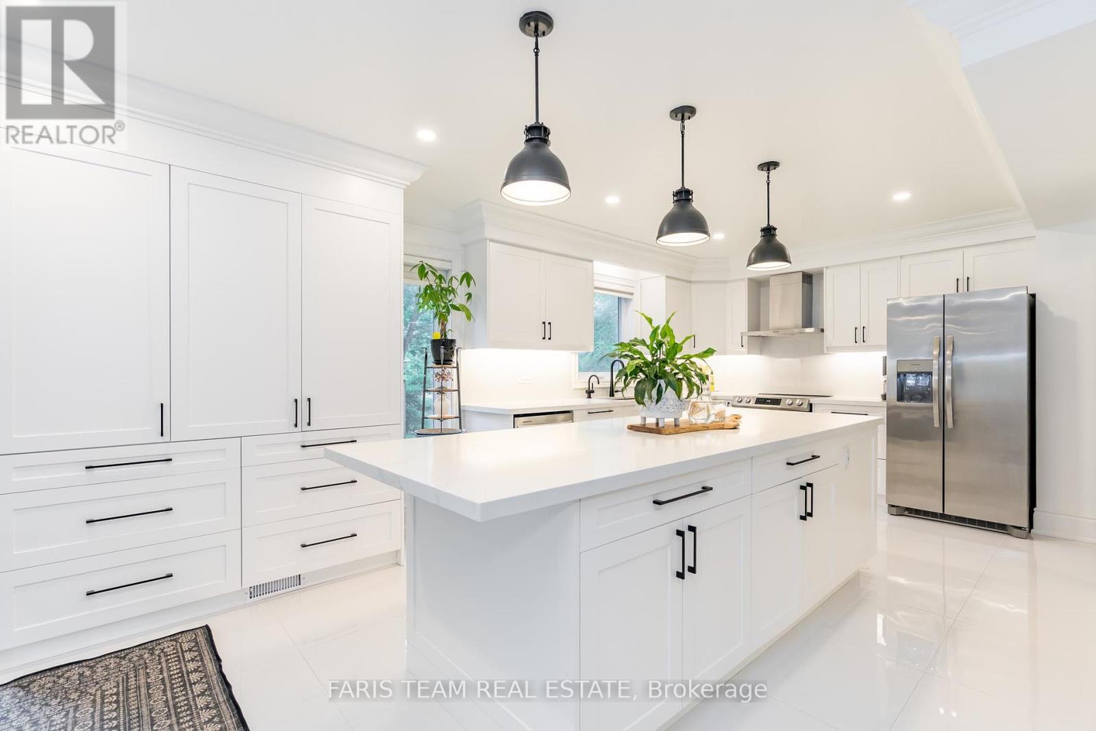 Photo 30 of 6 Alana Drive, Springwater ON