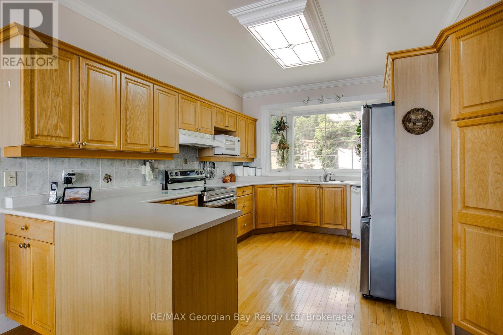 Photo 16 of 487 Aberdeen Boulevard, Midland ON