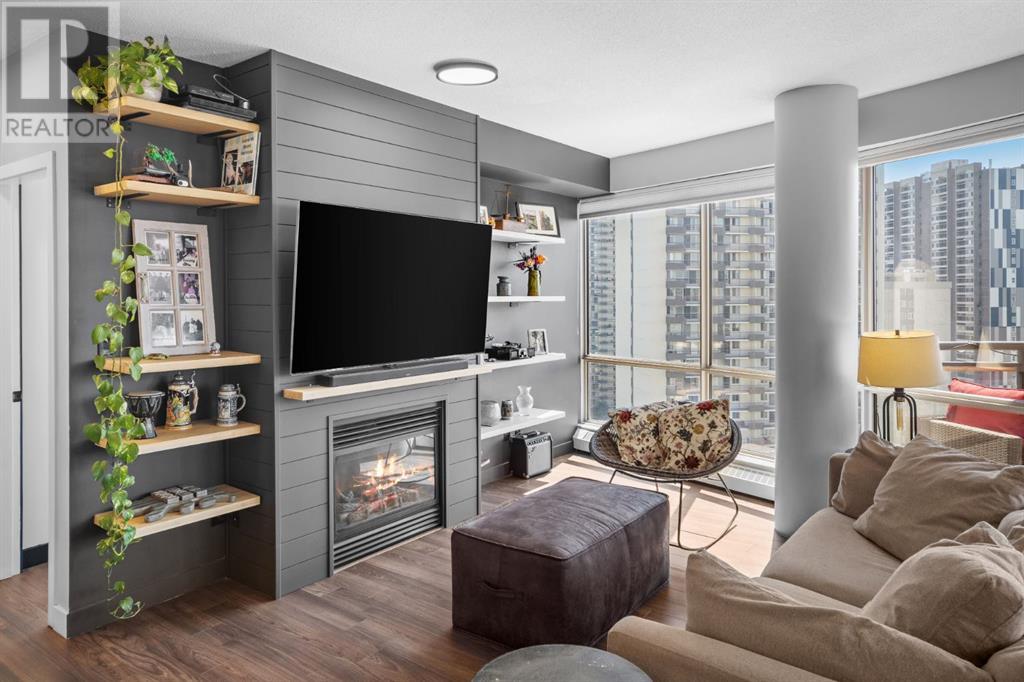 Single Family House for Sale in    Avenue SW Downtown West End Calgary 