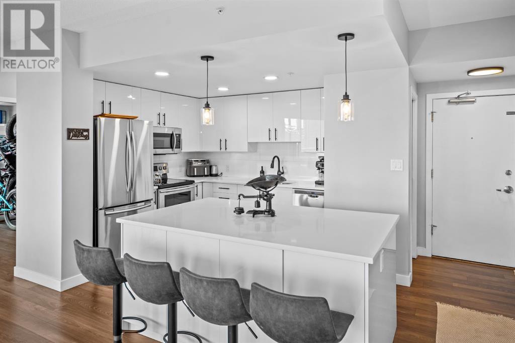 Single Family House for Sale in    Avenue SW Downtown West End Calgary 