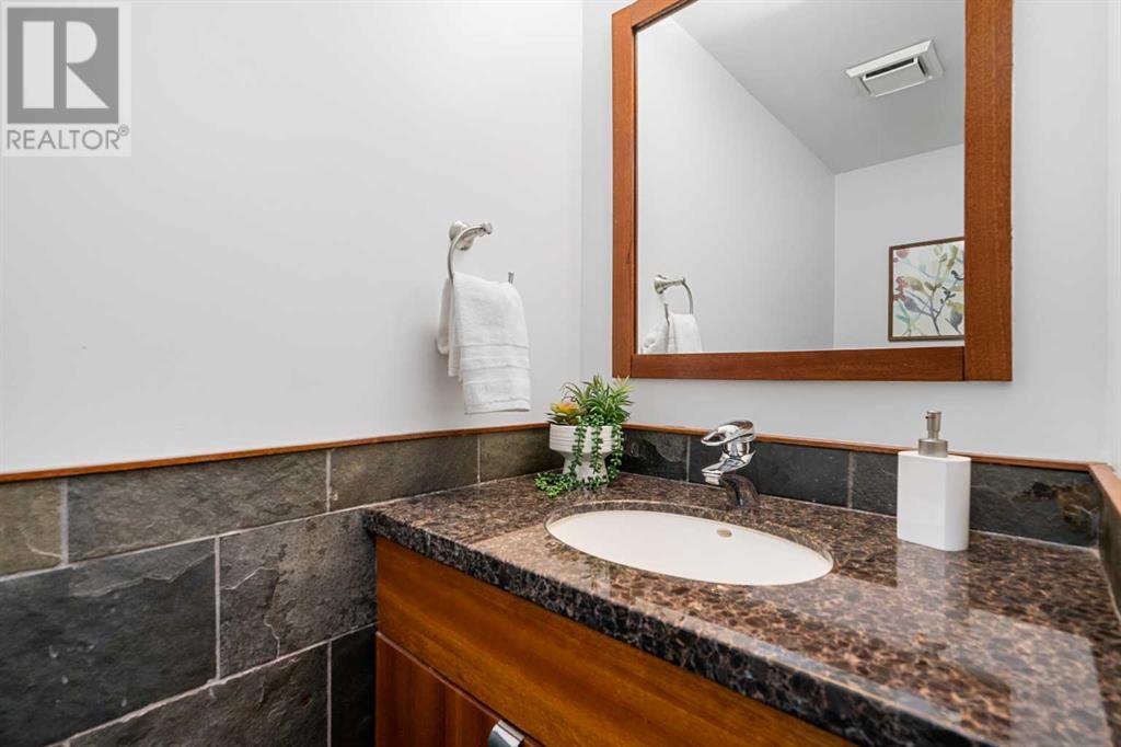 Single Family House for Sale in   Avenue SW Windsor Park Calgary 