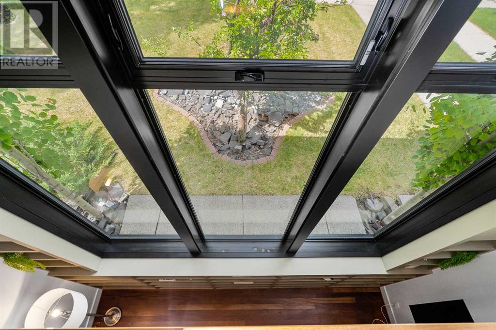 Single Family House for Sale in   Avenue SW Windsor Park Calgary 