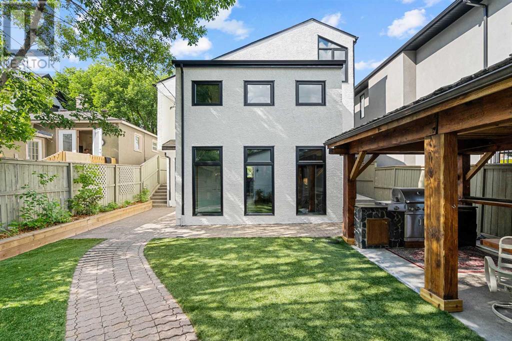 Single Family House for Sale in   Avenue SW Windsor Park Calgary 