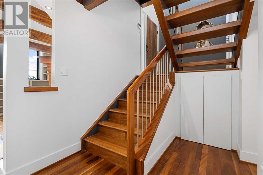 Single Family House for Sale in   Avenue SW Windsor Park Calgary 