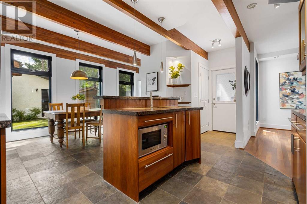 Single Family House for Sale in   Avenue SW Windsor Park Calgary 