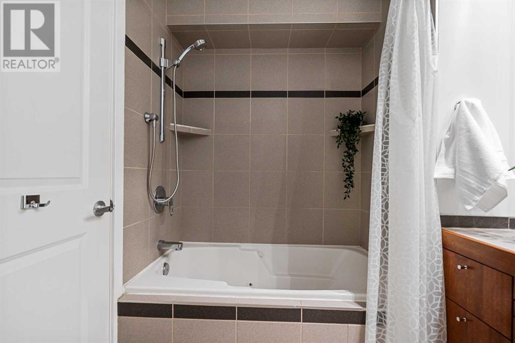 Single Family House for Sale in   Avenue SW Windsor Park Calgary 
