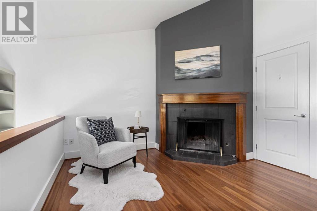 Single Family House for Sale in   Avenue SW Windsor Park Calgary 