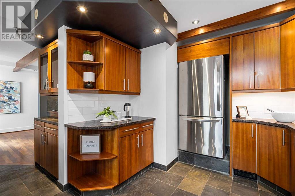 Single Family House for Sale in   Avenue SW Windsor Park Calgary 