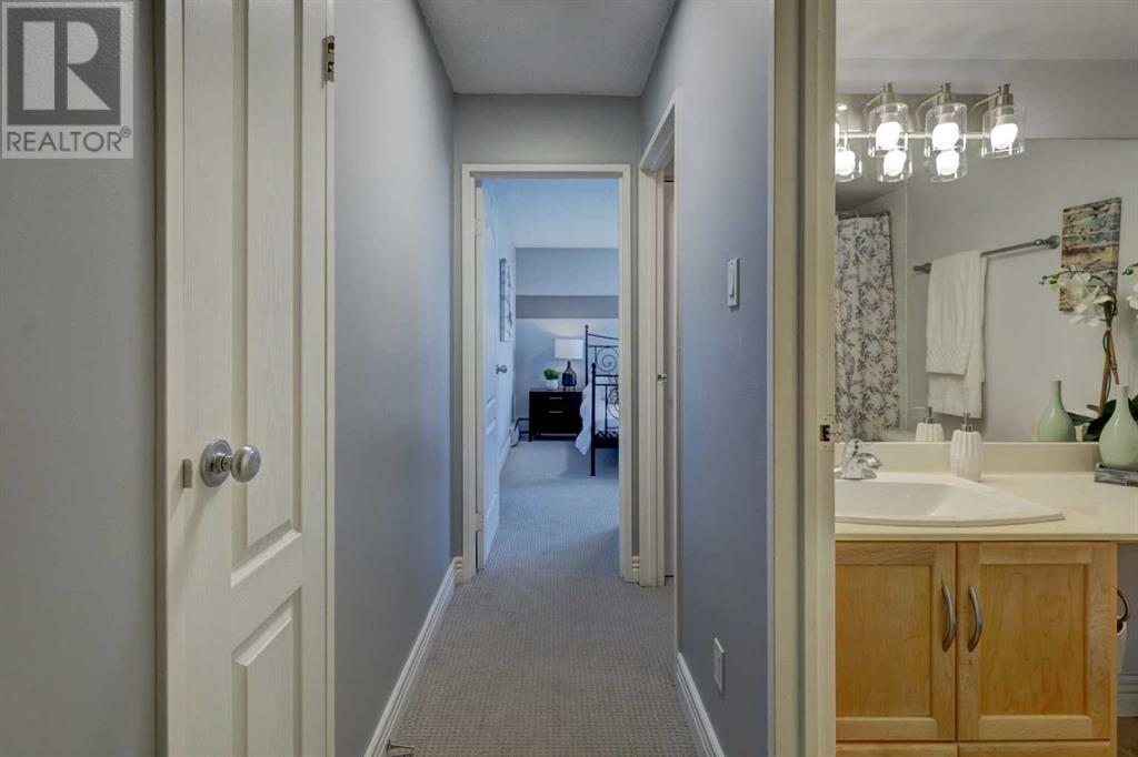 Single Family House Multi-level for Sale in    Avenue SW Beltline Calgary 