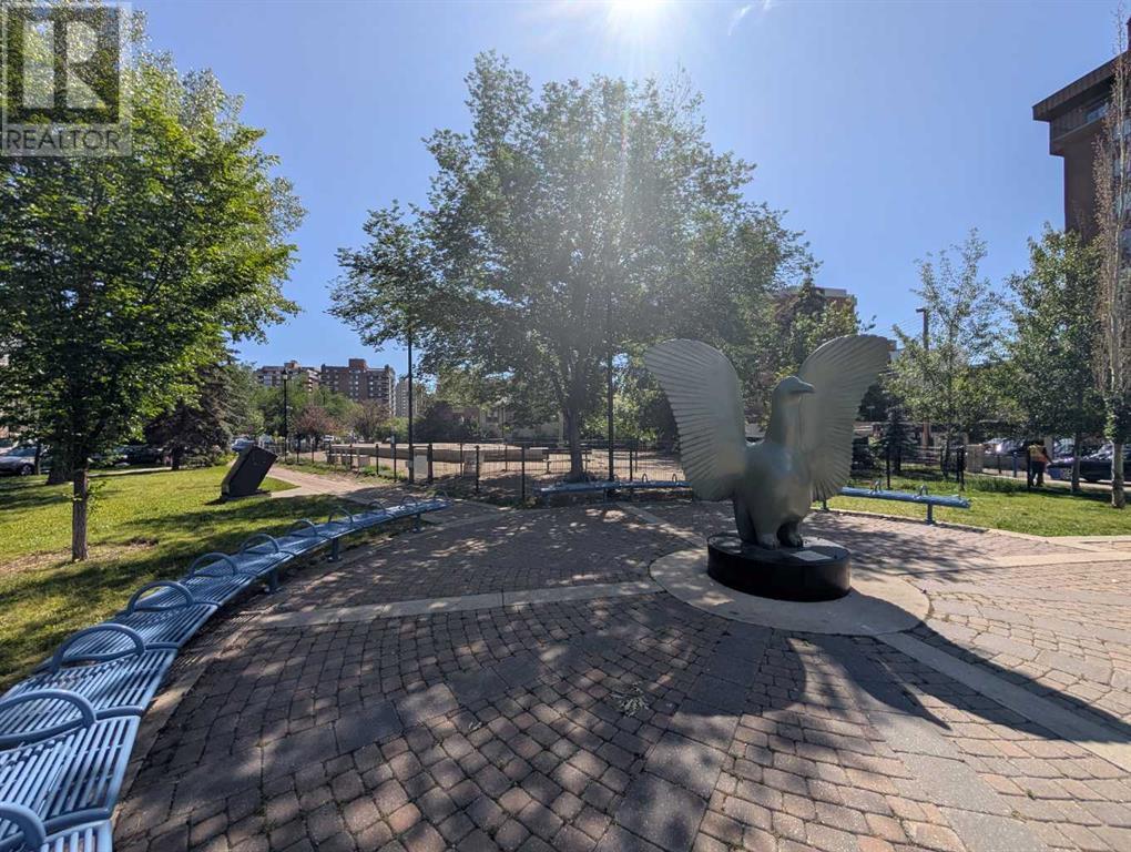 Single Family House Multi-level for Sale in    Avenue SW Beltline Calgary 