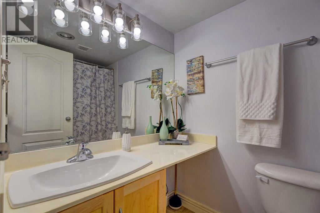Single Family House Multi-level for Sale in    Avenue SW Beltline Calgary 