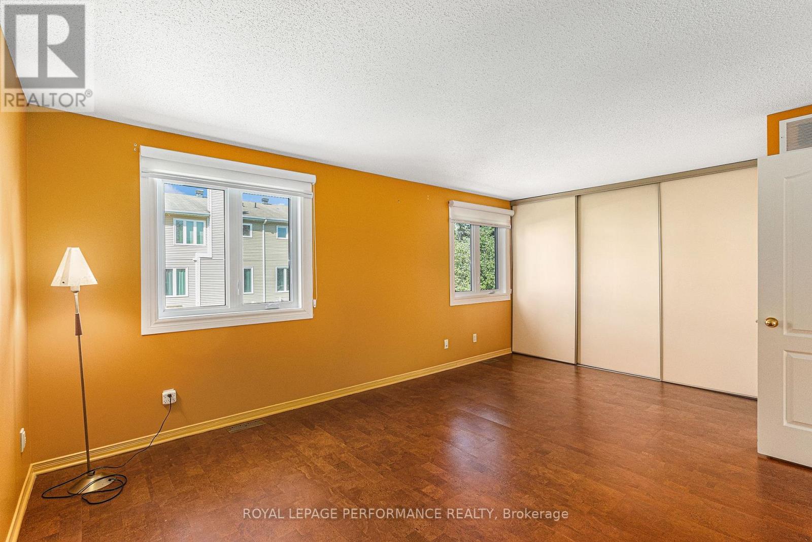 Photo 15 of 2015 Summerfields Crescent, Ottawa ON