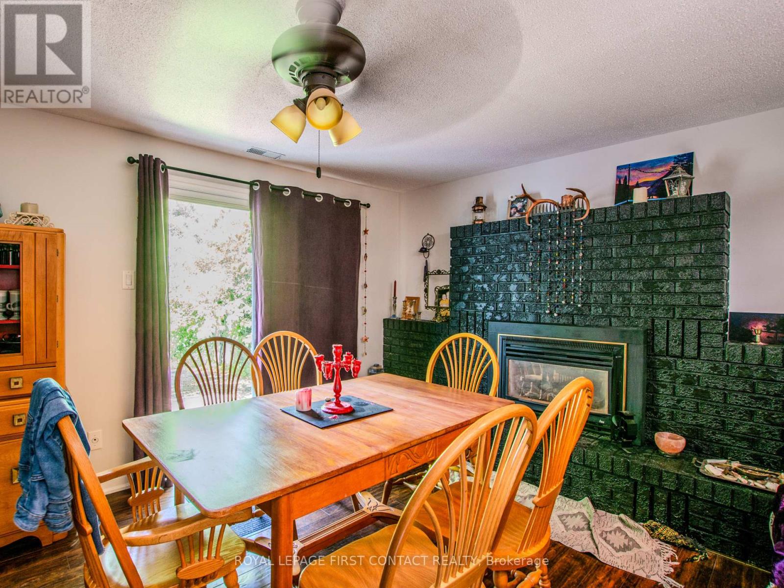 Photo 26 of 40 Doris Drive, Barrie ON