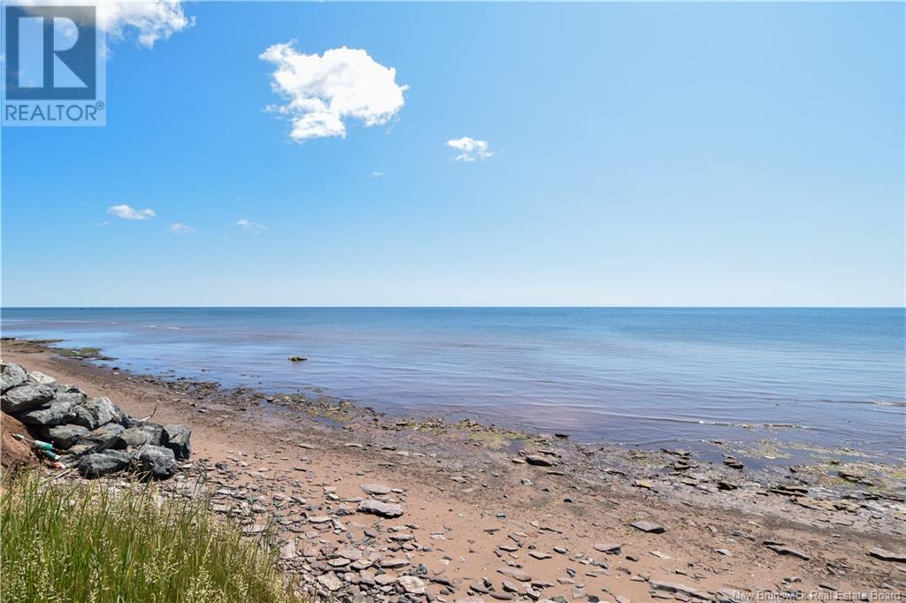 Photo 11 of 101 Paulin, Saintemariesaintraphael NB